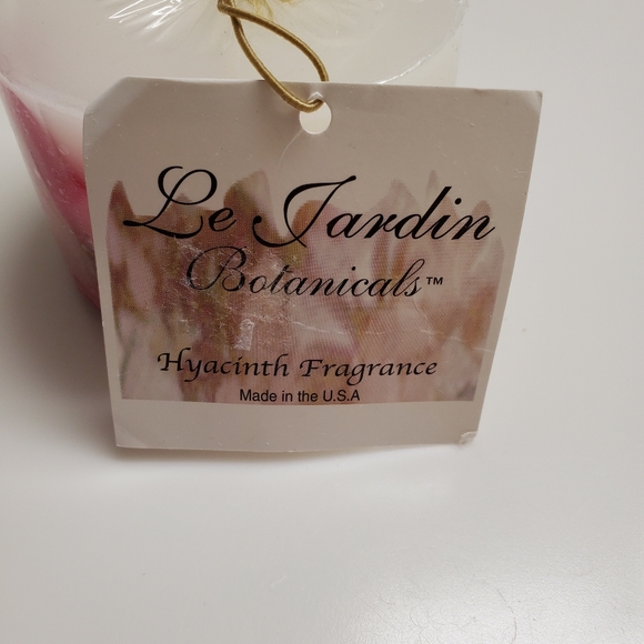 Le Jaedun Candle 1 Wick Flower Design - Picture 12 of 13